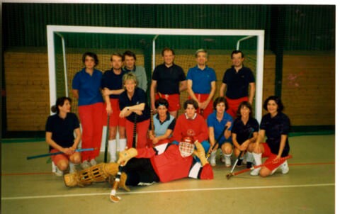ET&Uuml;Ftler werden 1987 als Elternmannschaft aus der Taufe gehoben.