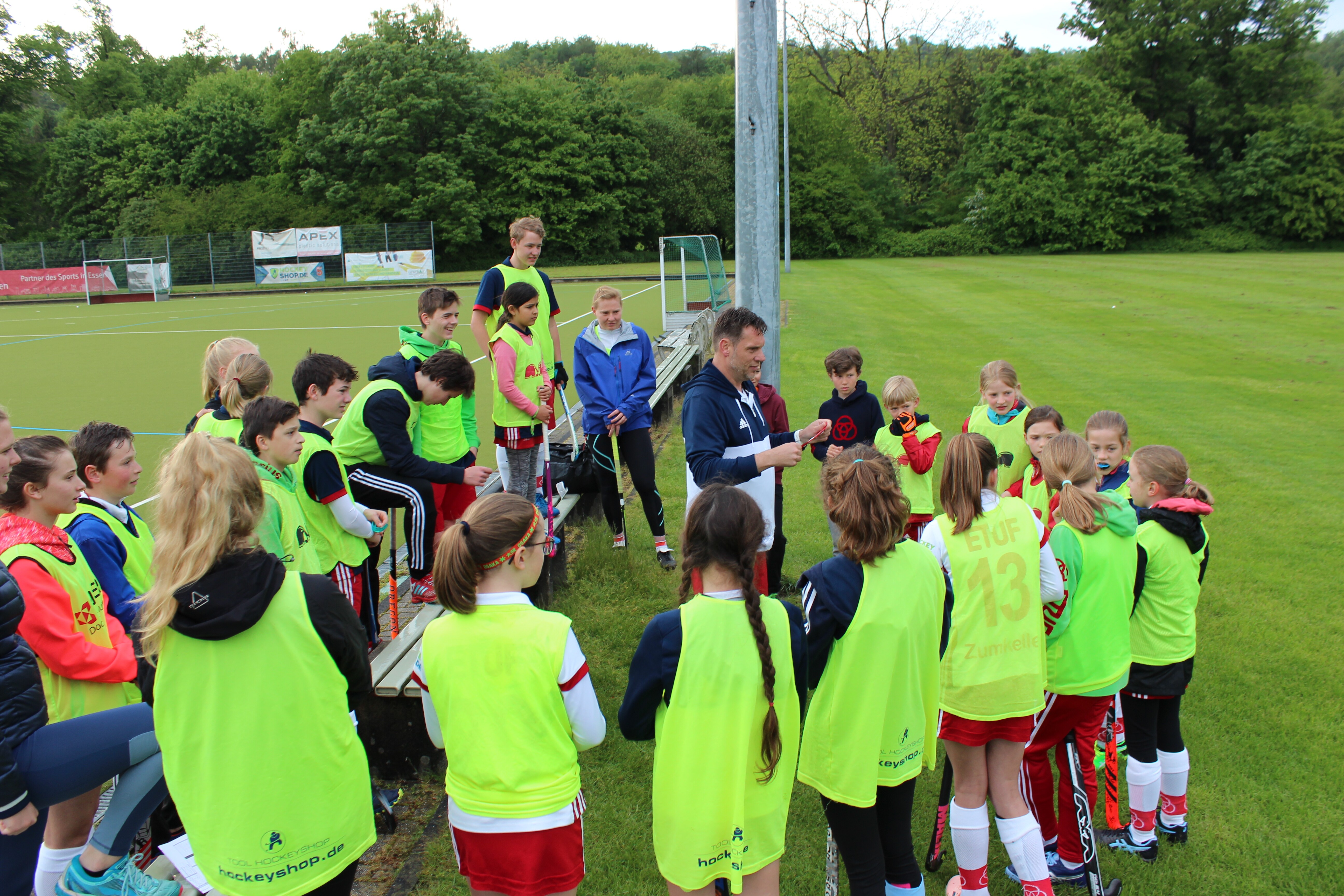 Mitternachtshockey mit unseren neuen Coaches