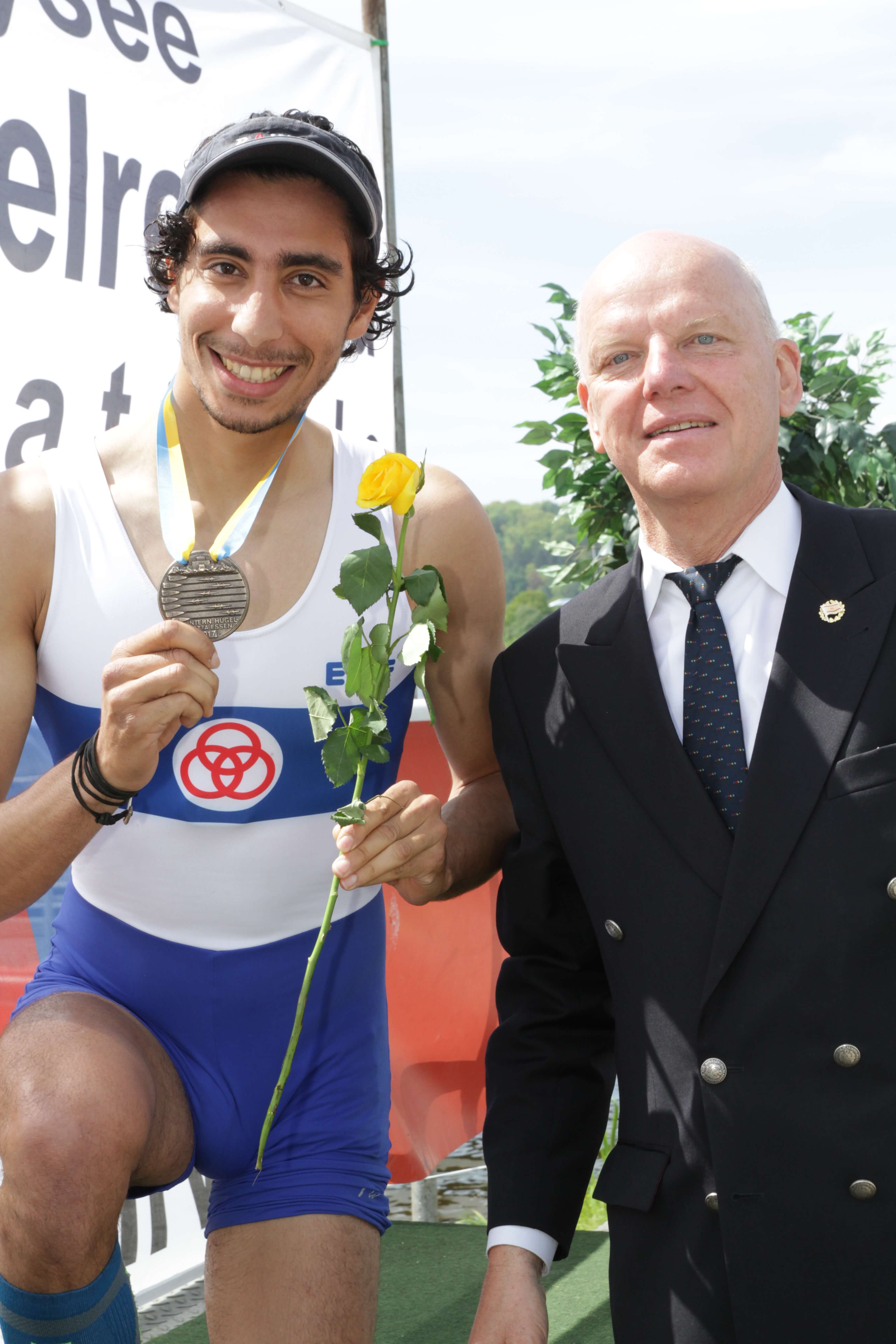 Mohamed Taieb mit der H&uuml;gelregatta-Medaille.